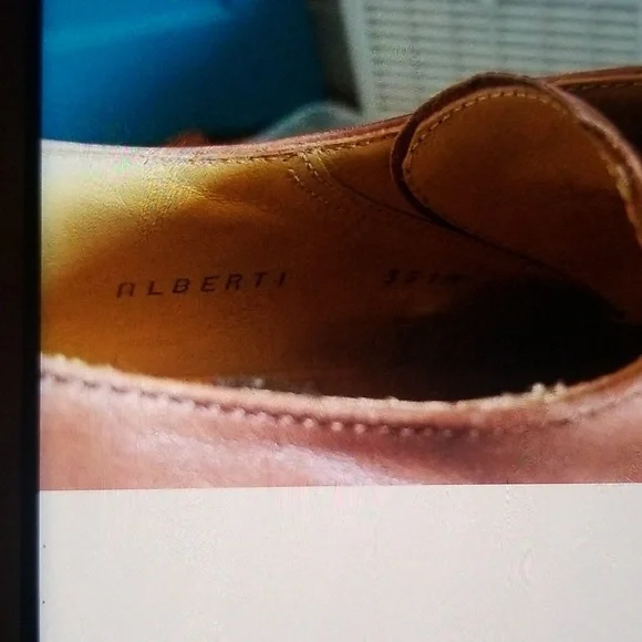 Vero Cuoio Brown Oxfords with Vintage Patina Very Unique  display picture 1